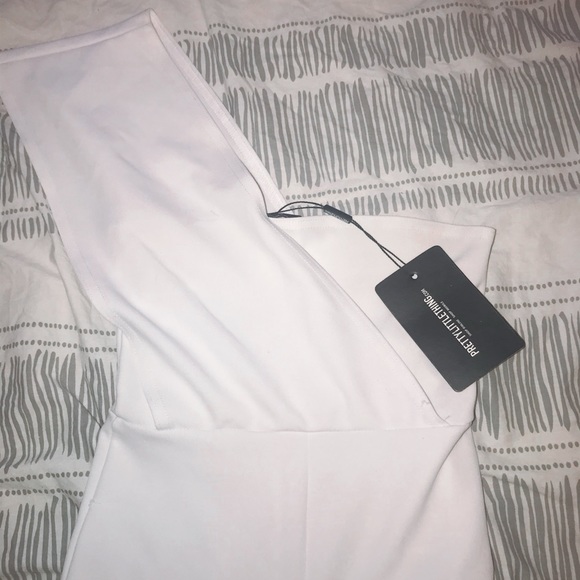 Pretty Little Thing white jumpsuit - Picture 2 of 2